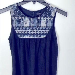Lucky Brand women’s navy tank